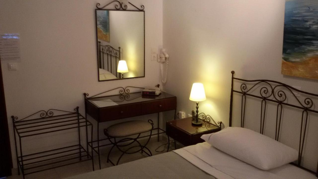 Sunset Studios And Apartments For Adults Over 21 Only Науса Екстер'єр фото