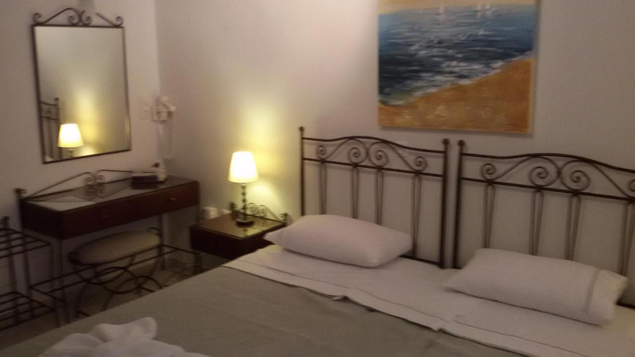 Sunset Studios And Apartments For Adults Over 21 Only Науса Екстер'єр фото
