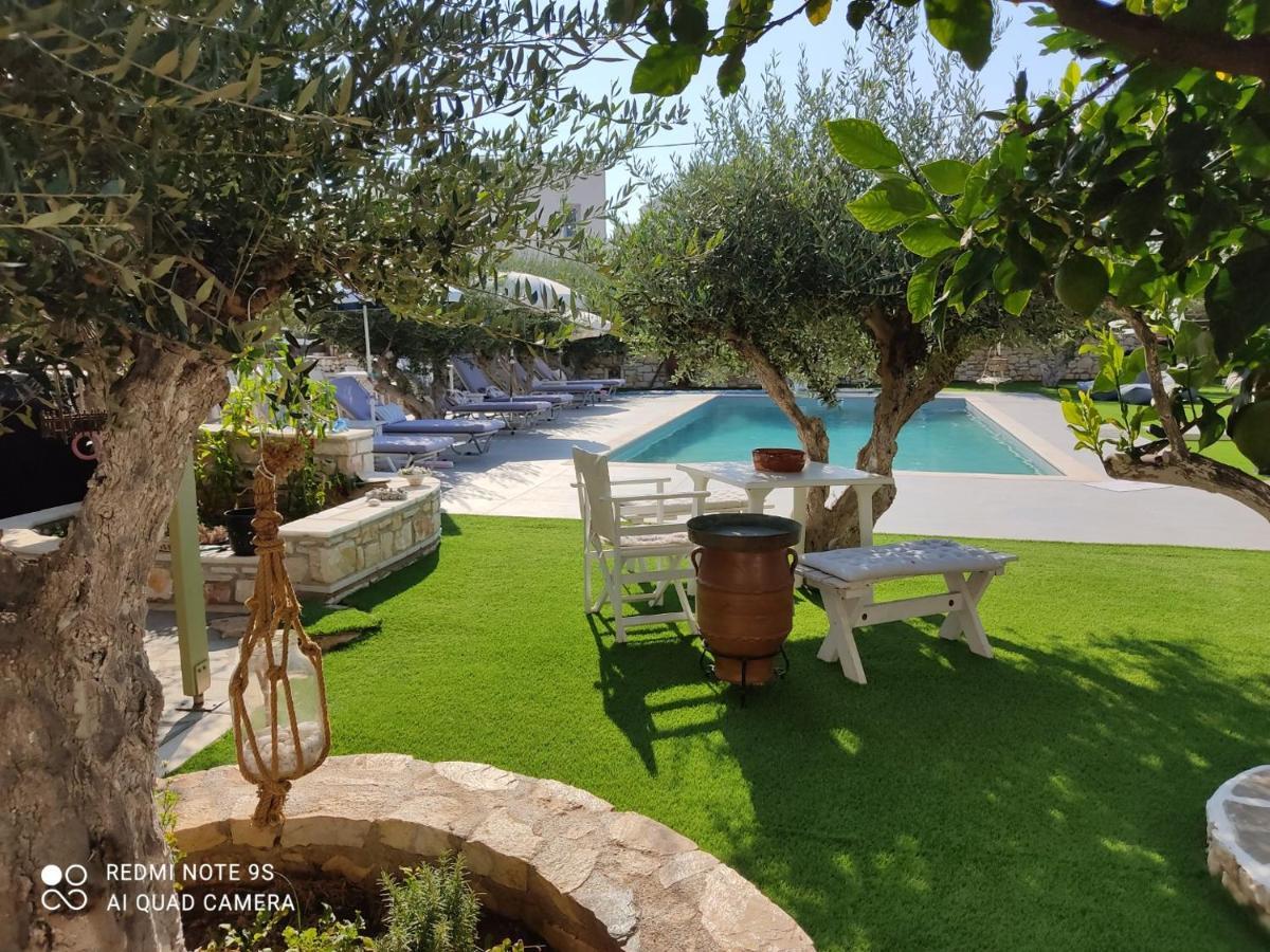 Sunset Studios And Apartments For Adults Over 21 Only Науса Екстер'єр фото