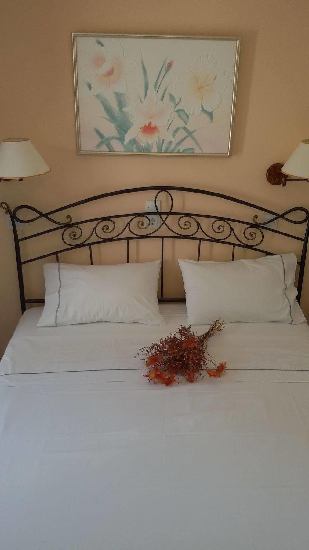 Sunset Studios And Apartments For Adults Over 21 Only Науса Екстер'єр фото