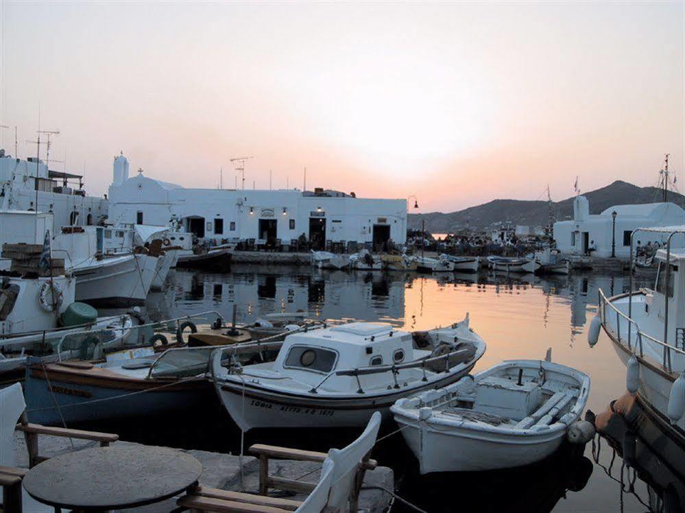 Sunset Studios And Apartments For Adults Over 21 Only Науса Екстер'єр фото